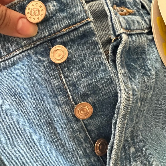 NWT MOTHER Snacks! High Rise Wide Leg Medium Wash Jeans sZ 29 - Picture 4 of 7